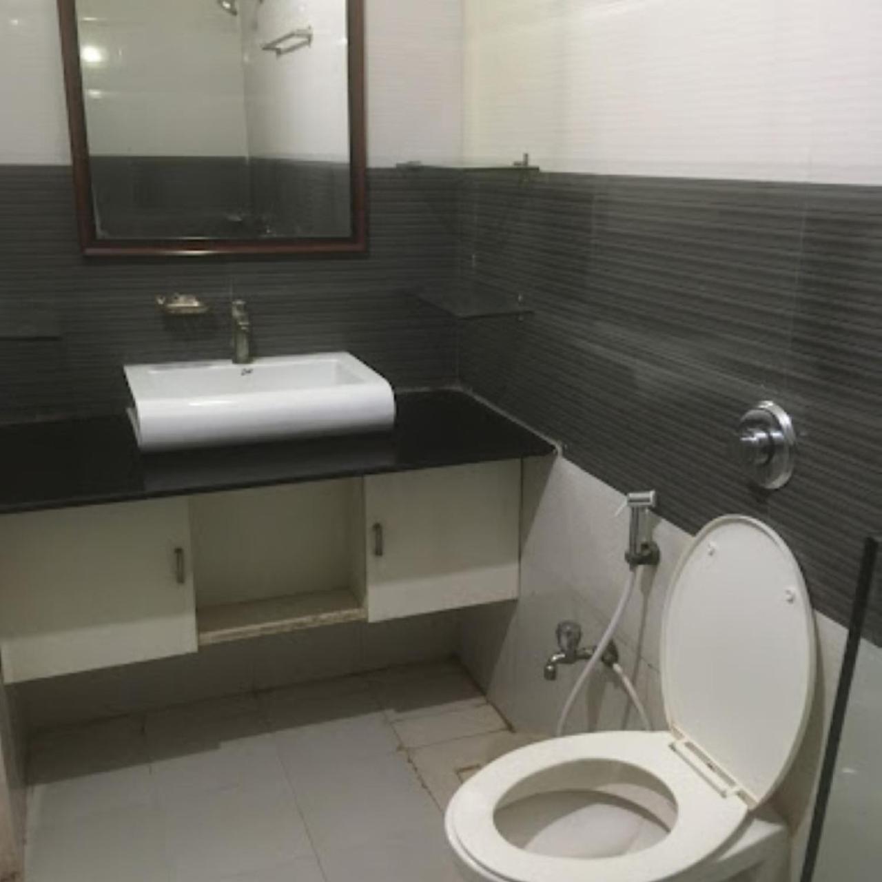 Hotel Divya Jyot Residency Bhuj Zewnętrze zdjęcie