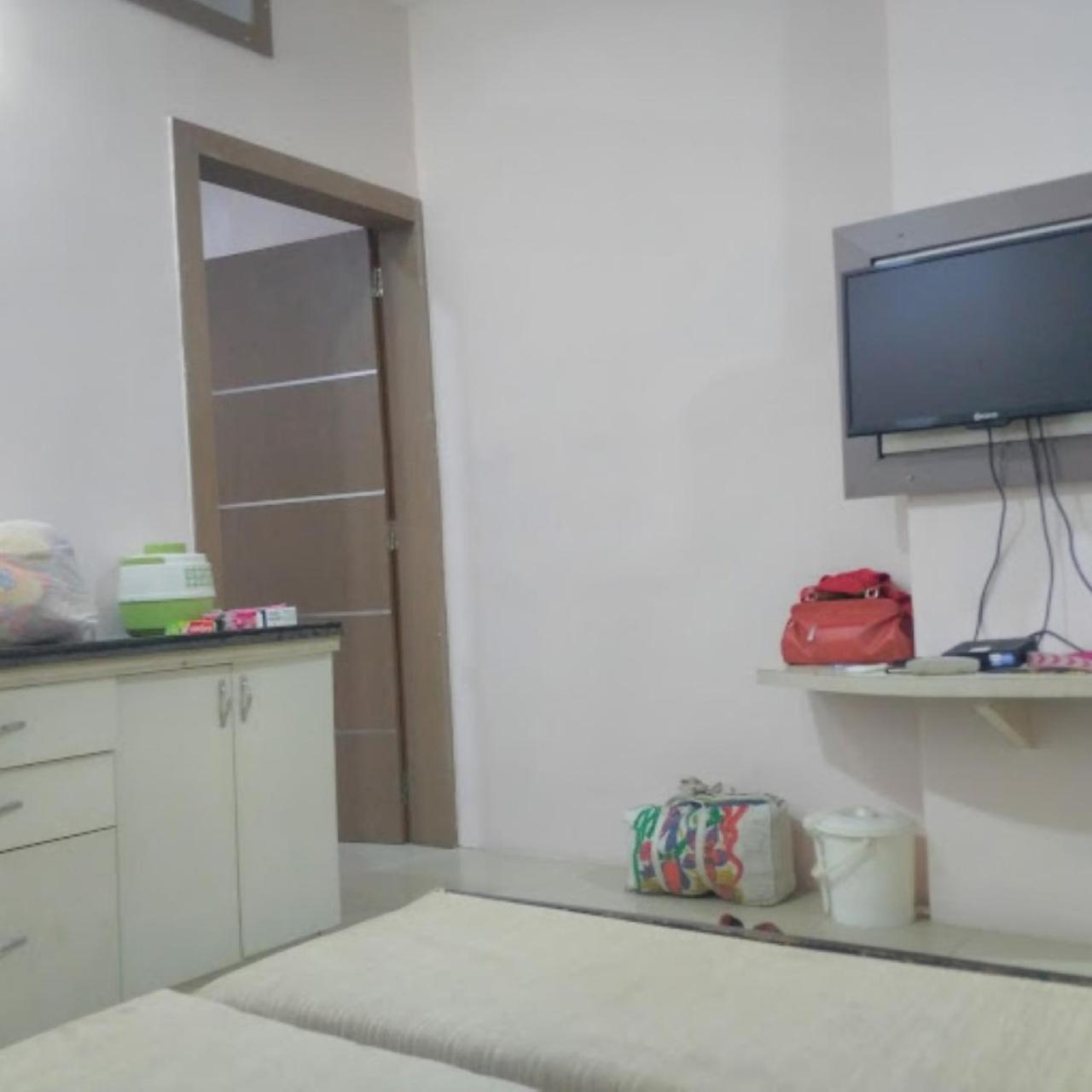 Hotel Divya Jyot Residency Bhuj Zewnętrze zdjęcie