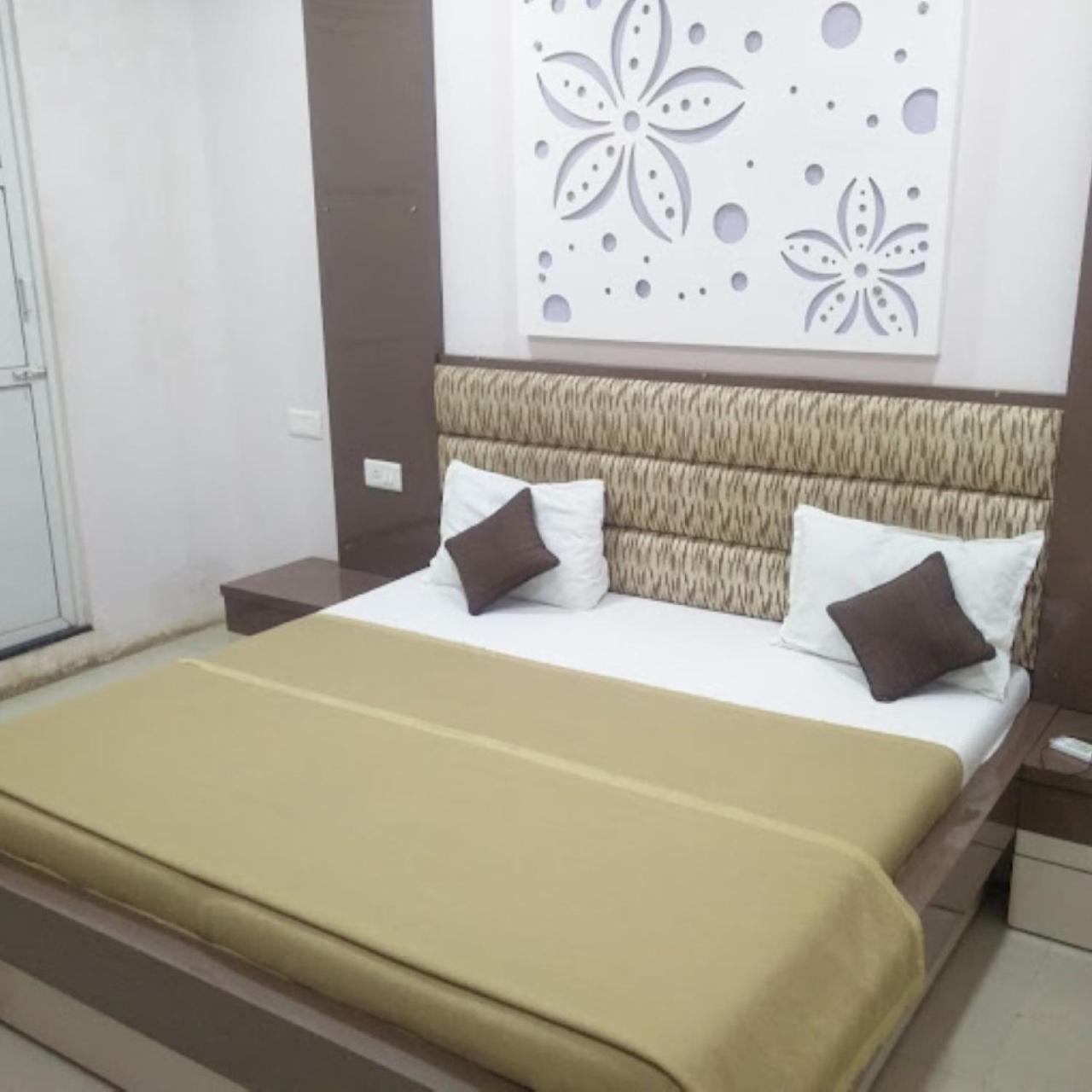Hotel Divya Jyot Residency Bhuj Zewnętrze zdjęcie