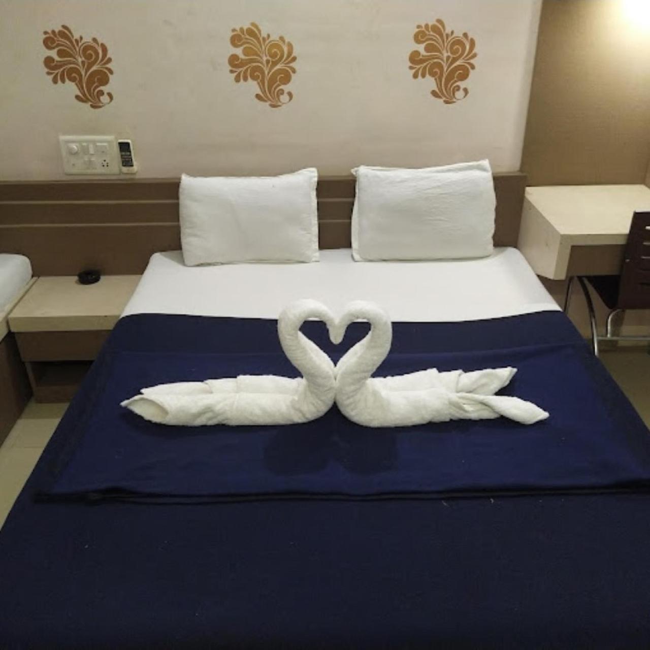 Hotel Divya Jyot Residency Bhuj Zewnętrze zdjęcie
